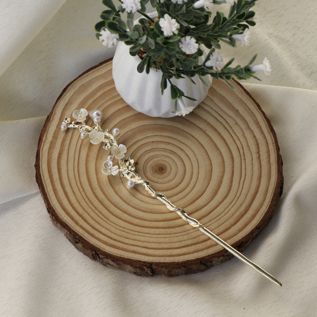 Floral Hair Pin - Soft Pearl