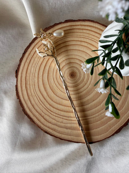 Crescent Hair Pin
